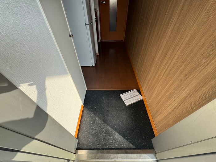 物件内観写真21　(玄関)