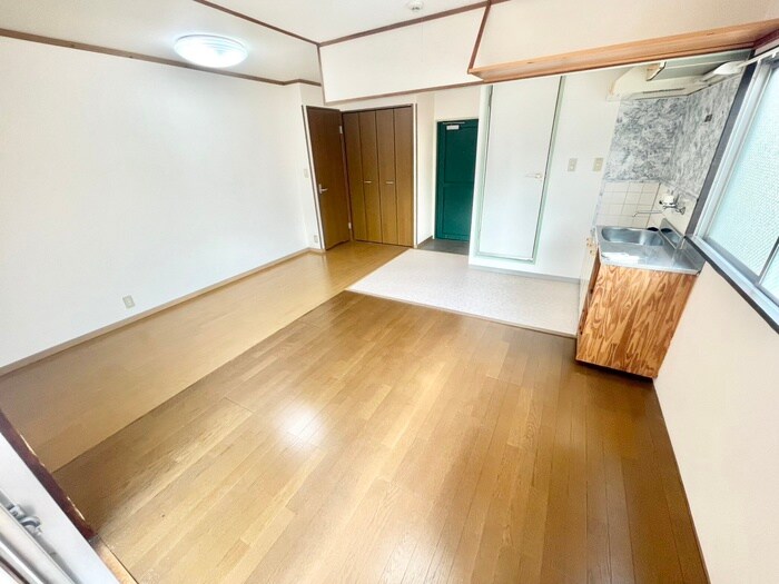 物件内観写真10　(居室)