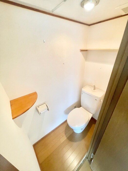 物件内観写真13　(トイレ)