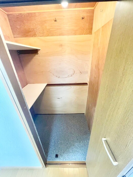 物件内観写真15　(収納)