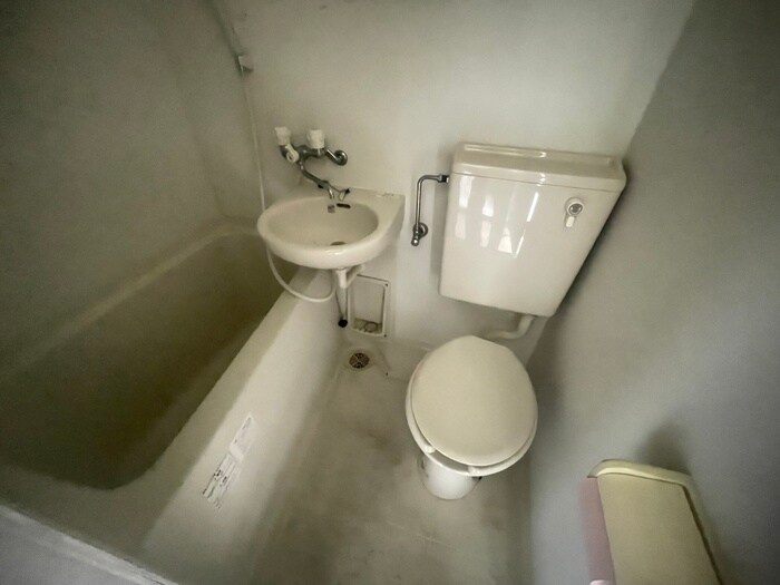 物件内観写真12　(バス／シャワールーム等)