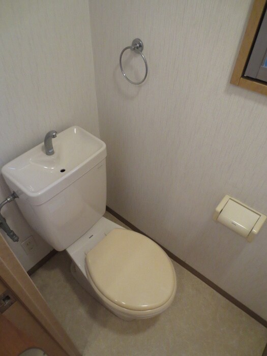 物件内観写真13　(トイレ)