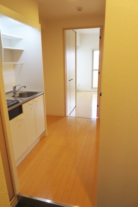 物件内観写真14　(玄関)