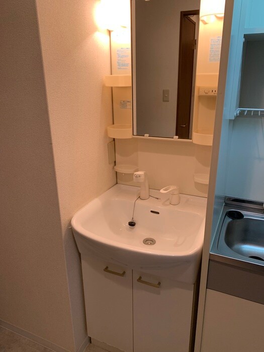 物件内観写真13　(洗面)