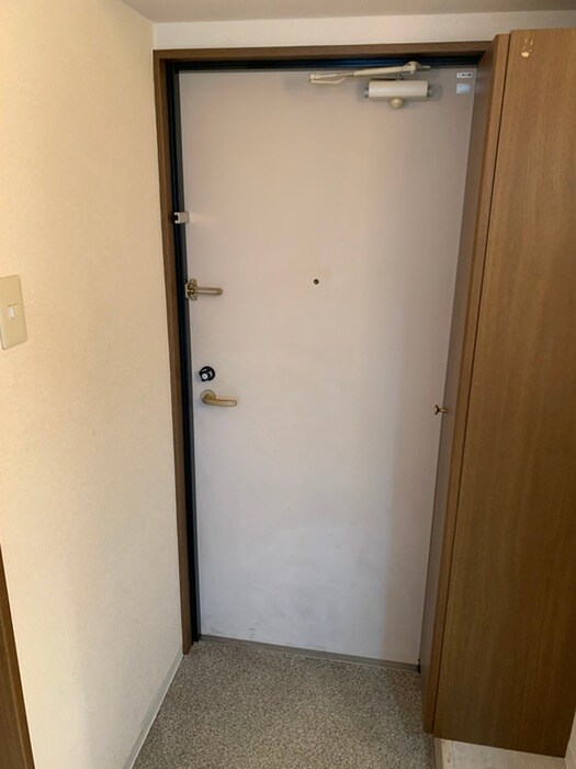 物件内観写真15　(玄関)