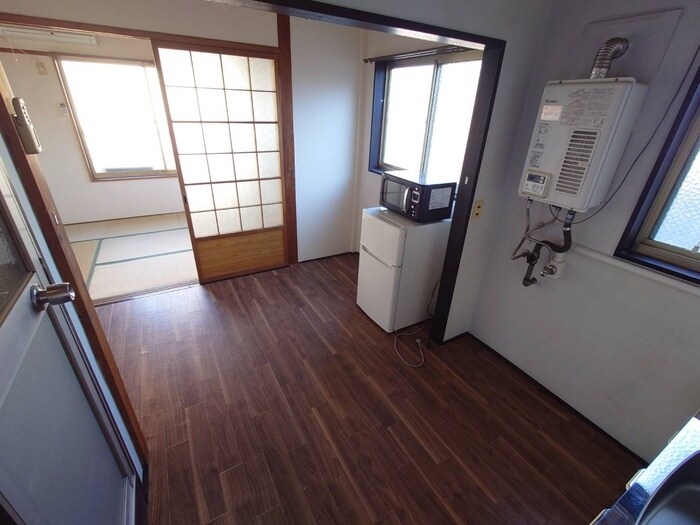 物件内観写真6　(居室)