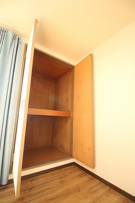 物件内観写真14　(収納)