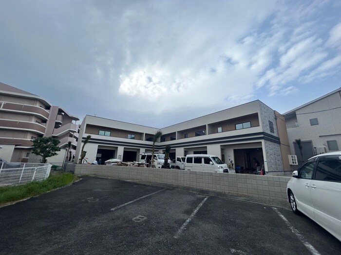 物件外観写真2　(外観写真)