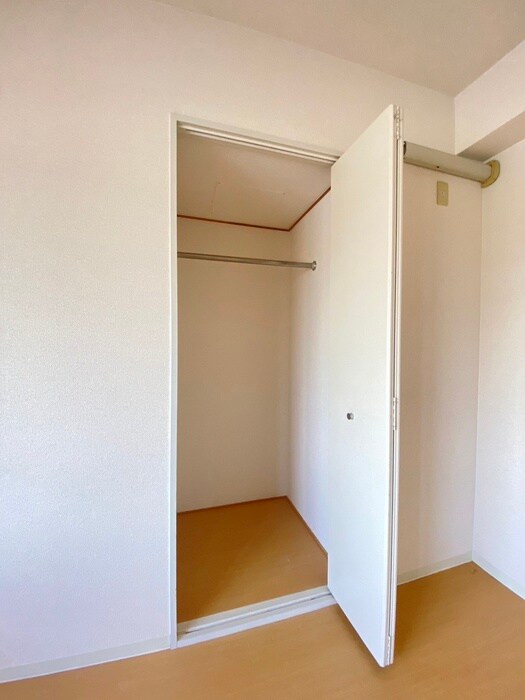 物件内観写真15　(収納)