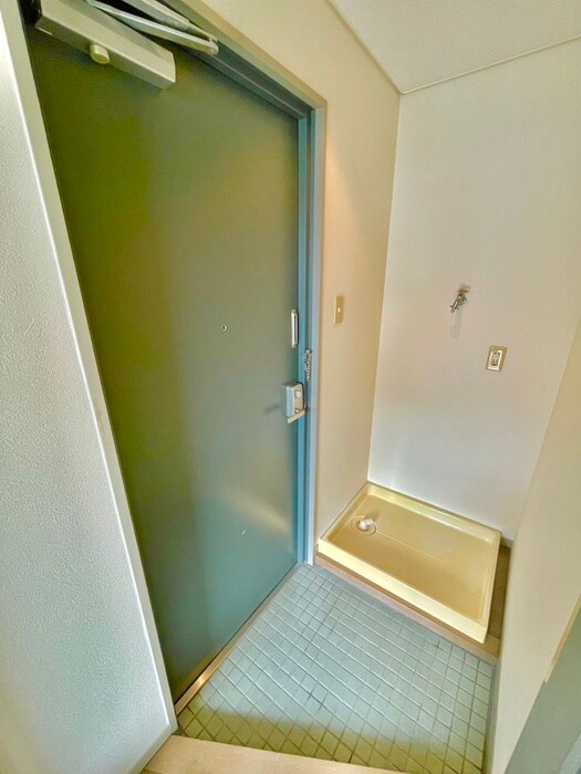 物件内観写真14　(玄関)