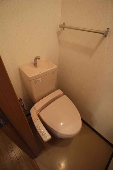 物件内観写真11　(トイレ)