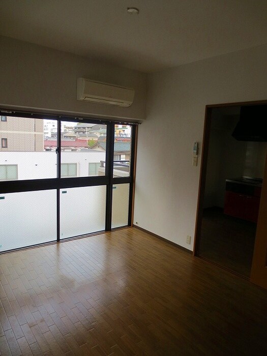 物件内観写真12　(居室)