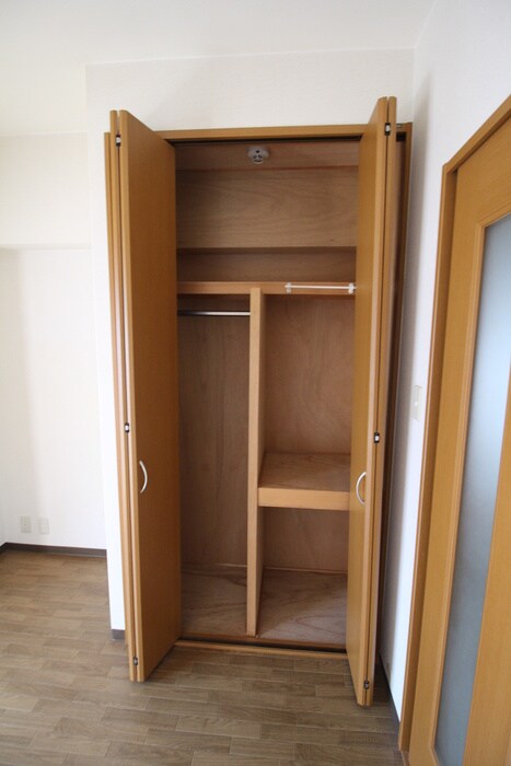 物件内観写真15　(収納)