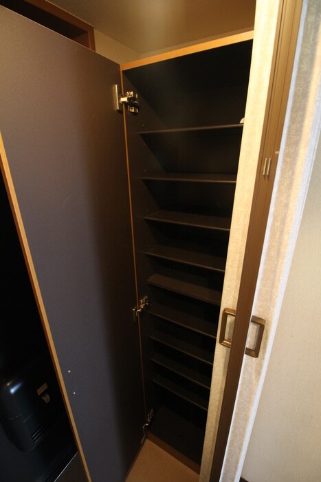 物件内観写真16　(靴箱)