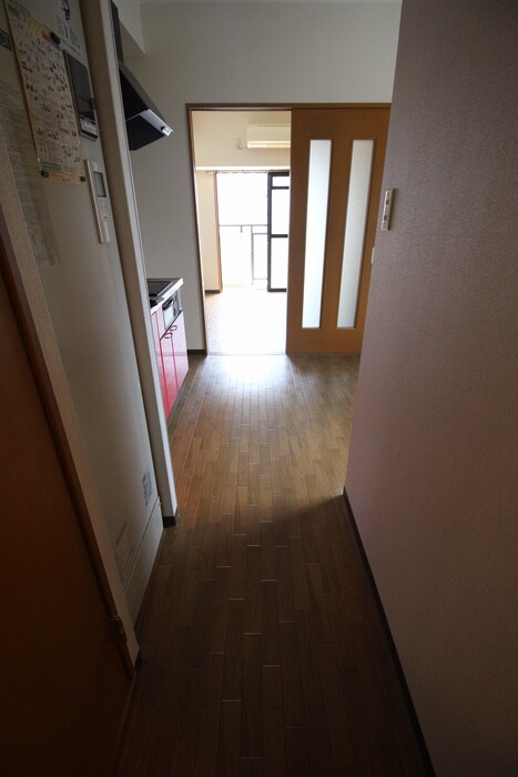 物件内観写真21　(廊下)