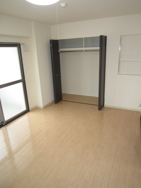 物件内観写真5　(収納)