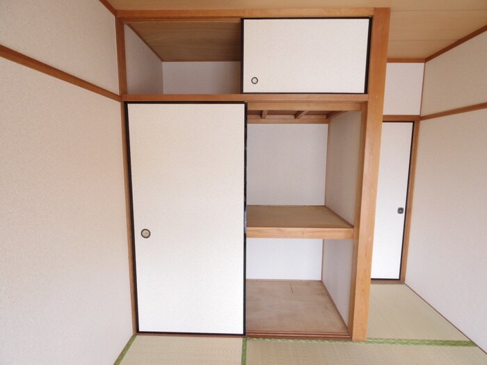 物件内観写真10　(収納)