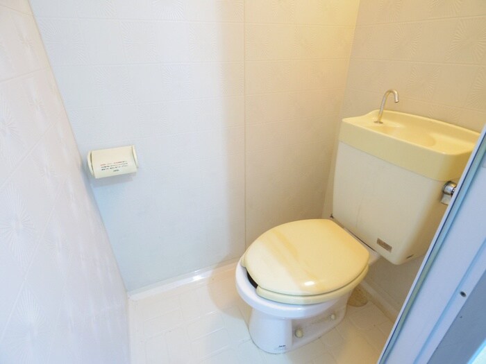 物件内観写真14　(トイレ)