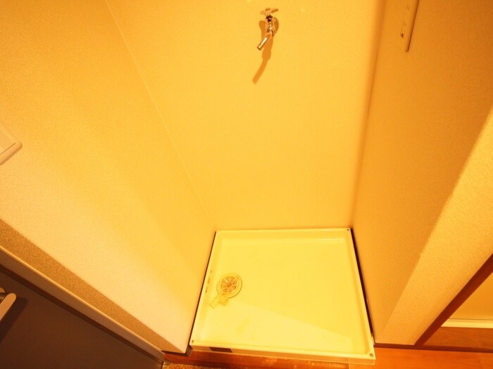 物件内観写真9　(洗濯機置場)