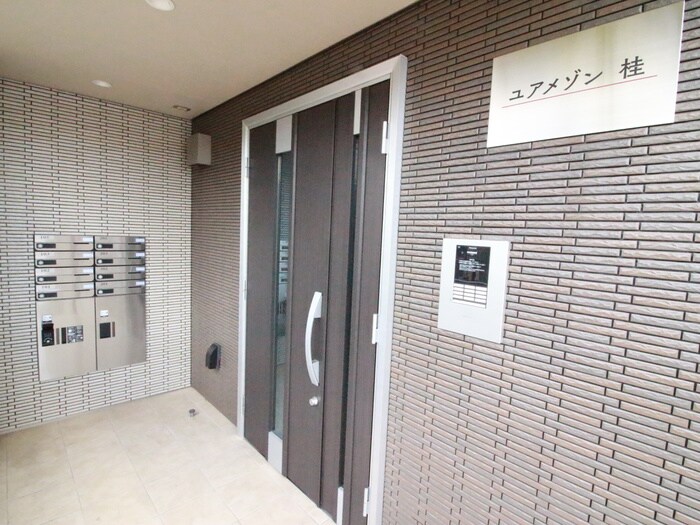 物件外観写真3　(エントランス部分)
