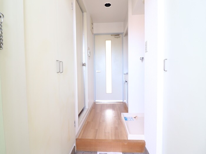 物件内観写真15　(廊下)