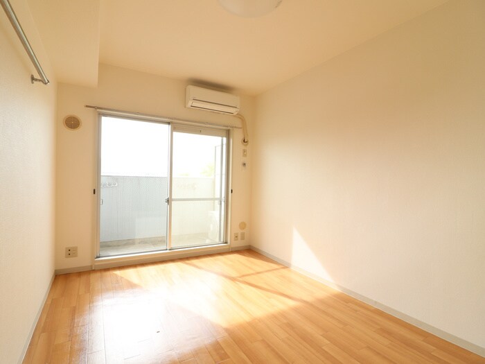 物件内観写真17　(居室)