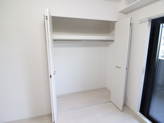 物件内観写真10　(収納)