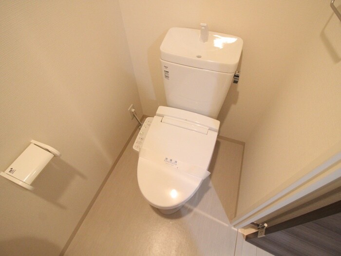 物件内観写真15　(トイレ)