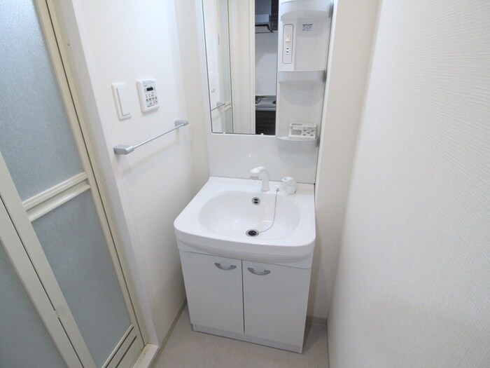 物件内観写真16　(洗面)