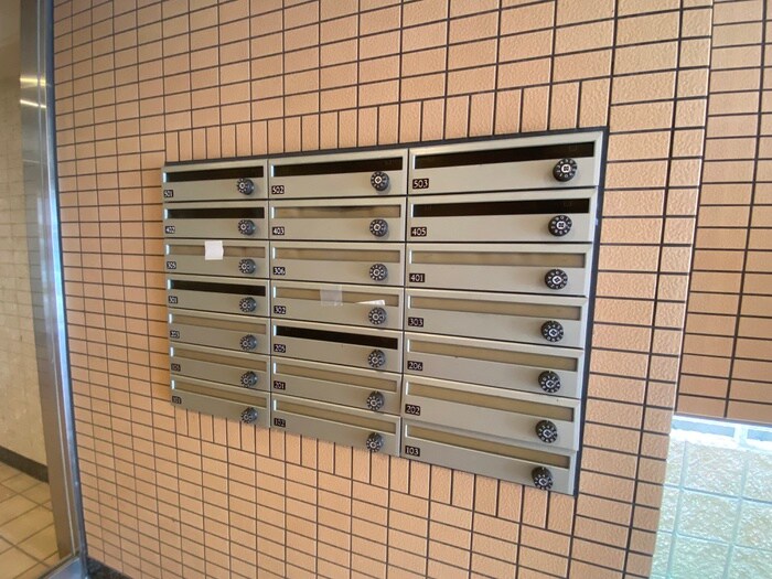 物件外観写真4　(建物設備)