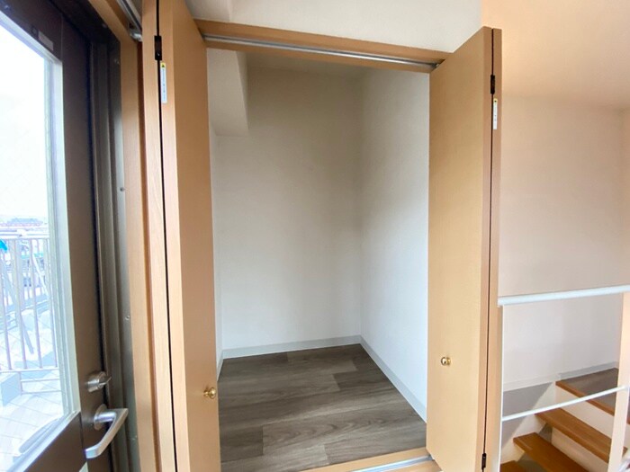 物件内観写真15　(収納)