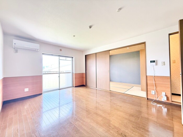 物件内観写真8　(居室)