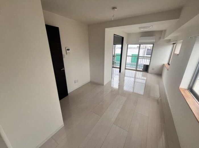 物件内観写真2　(居室)