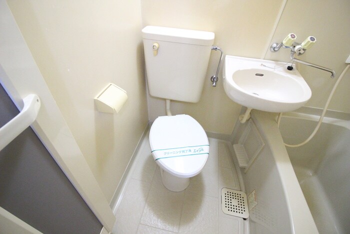 物件内観写真11　(トイレ)