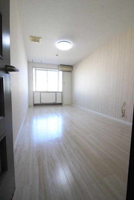物件内観写真16　(居室)