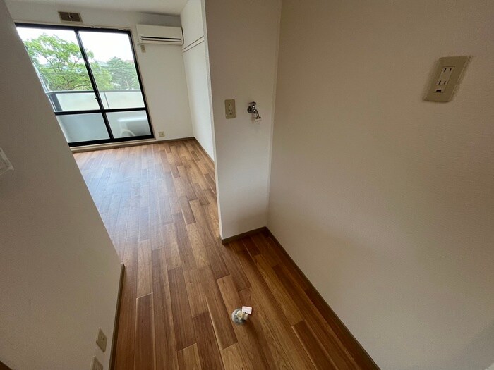 物件内観写真14　(洗濯機置場)