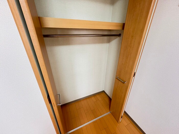物件内観写真13　(収納)