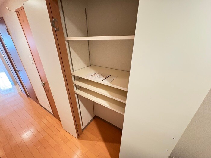 物件内観写真15　(収納)