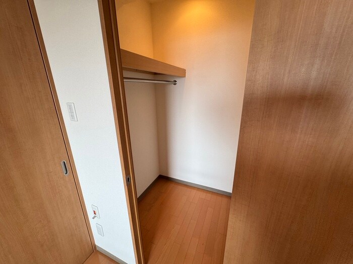 物件内観写真16　(収納)