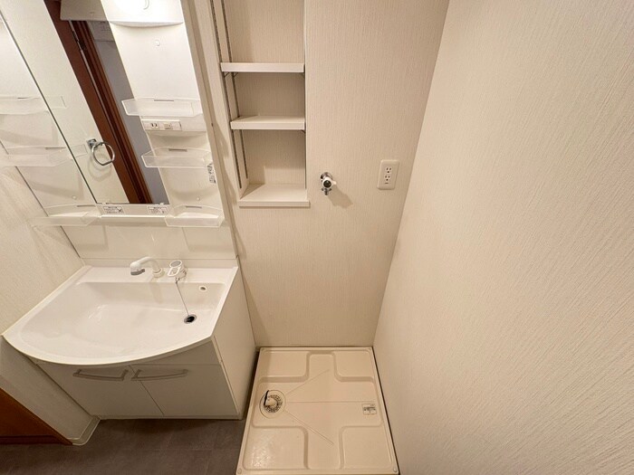 物件内観写真20　(洗濯機置場)