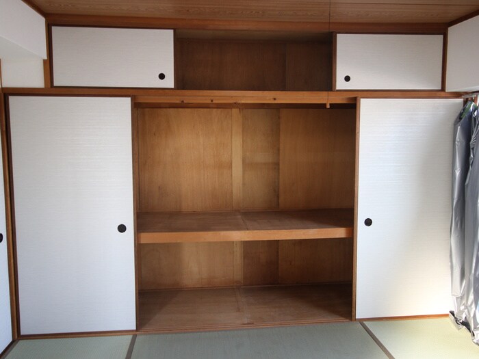 物件内観写真12　(収納)