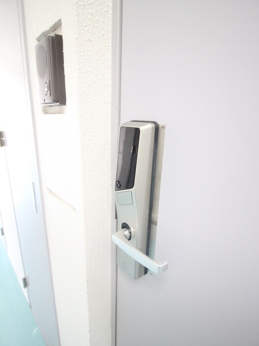 物件内観写真22　(玄関)