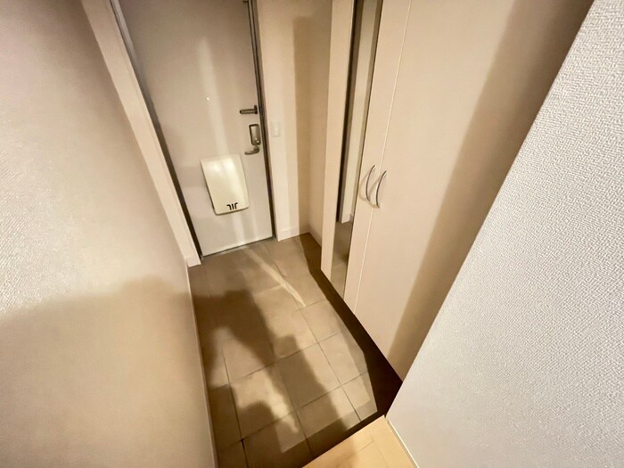 物件内観写真17　(玄関)