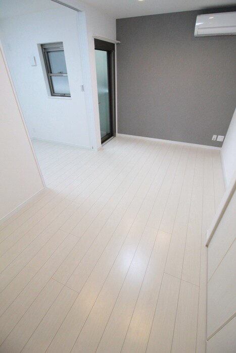 物件内観写真15　(居室)