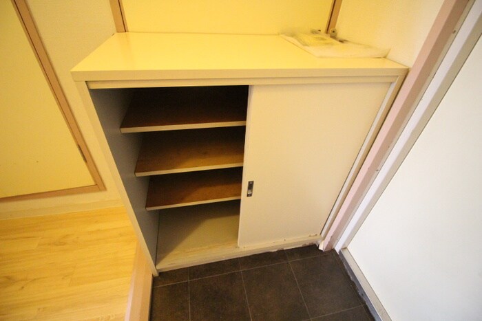 物件内観写真17　(靴箱)