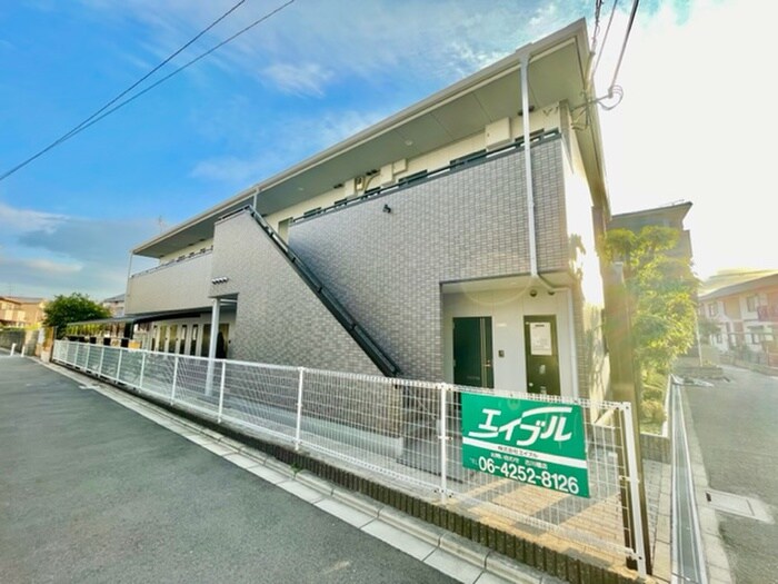 物件外観写真1　(外観写真)