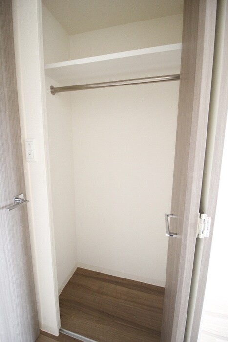 物件内観写真15　(収納)