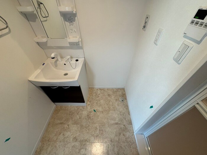 物件内観写真17　(洗濯機置場)