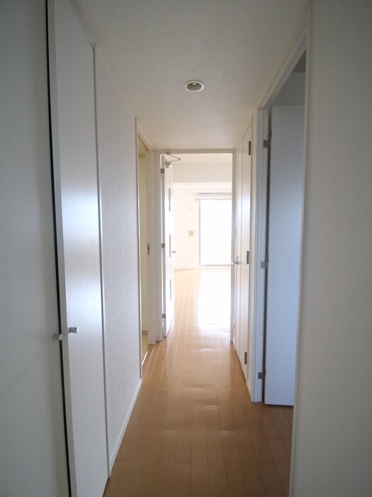 物件内観写真17　(廊下)