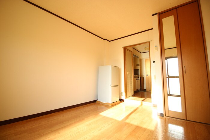 物件内観写真7　(居室)